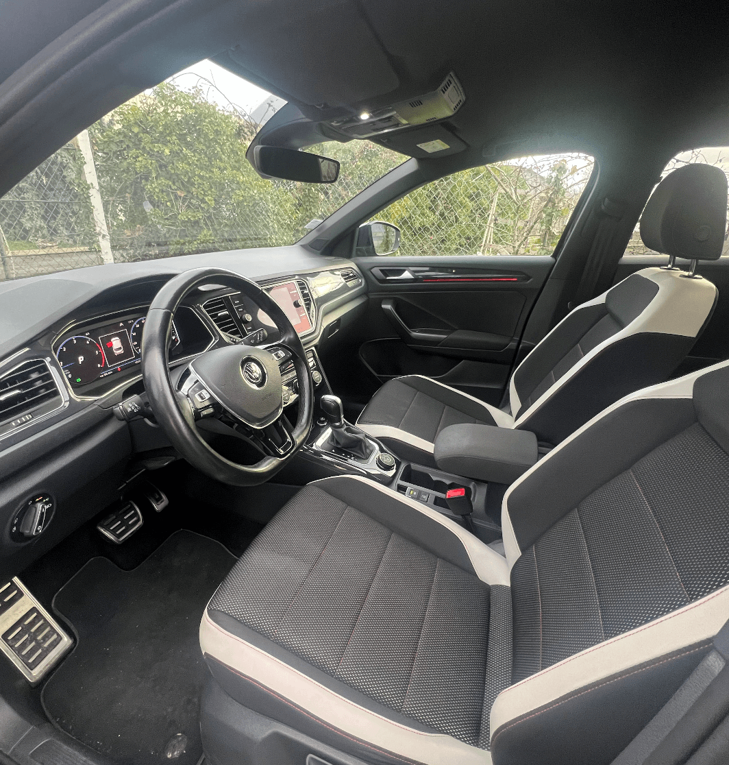 VOLKSWAGEN T-ROC FIRST EDITION miniature 3