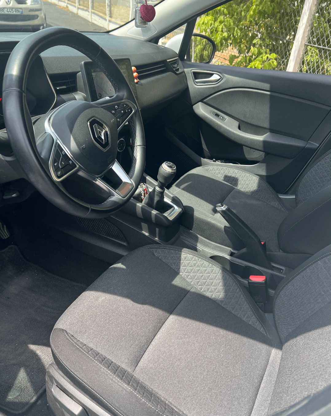 RENAULT CLIO V miniature 3