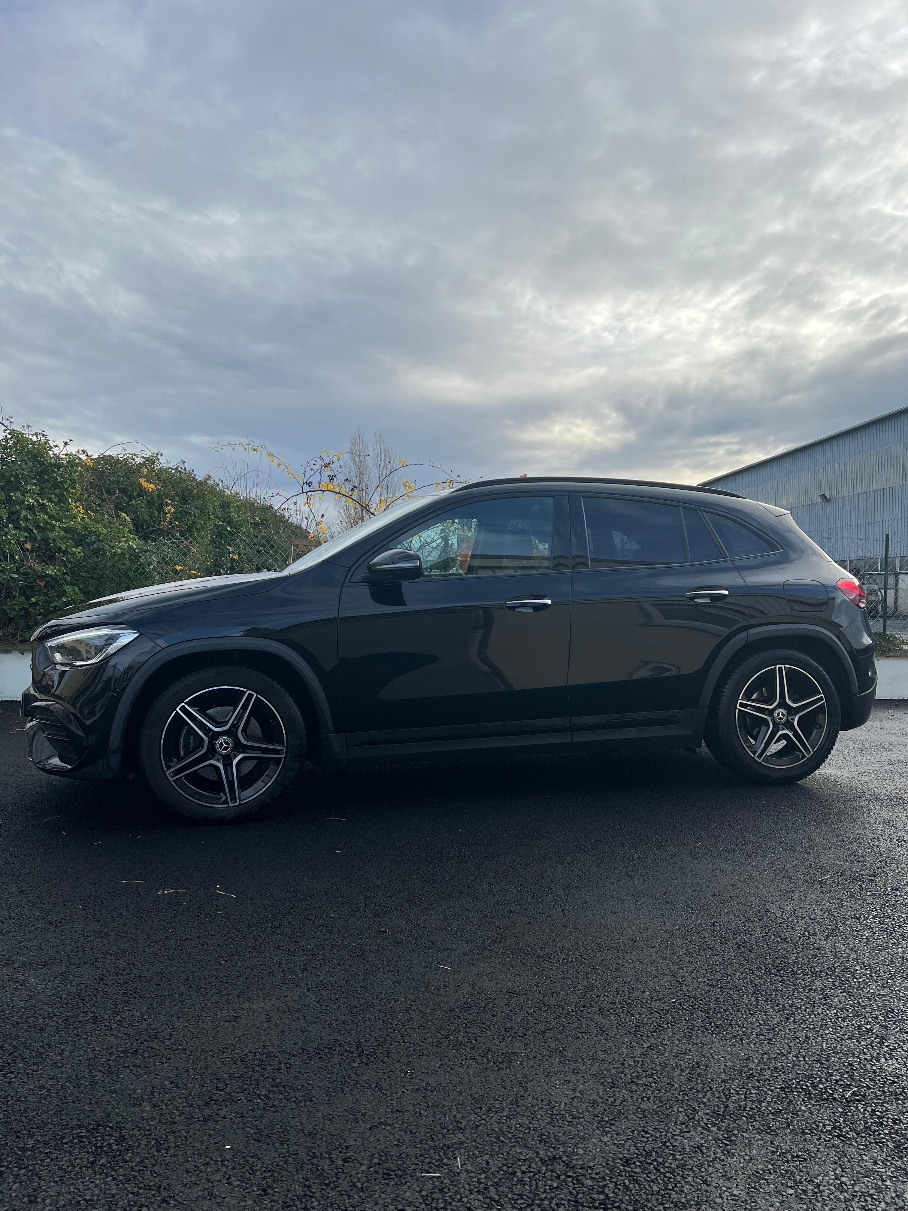 MERCEDES GLA 200d - Photo 1