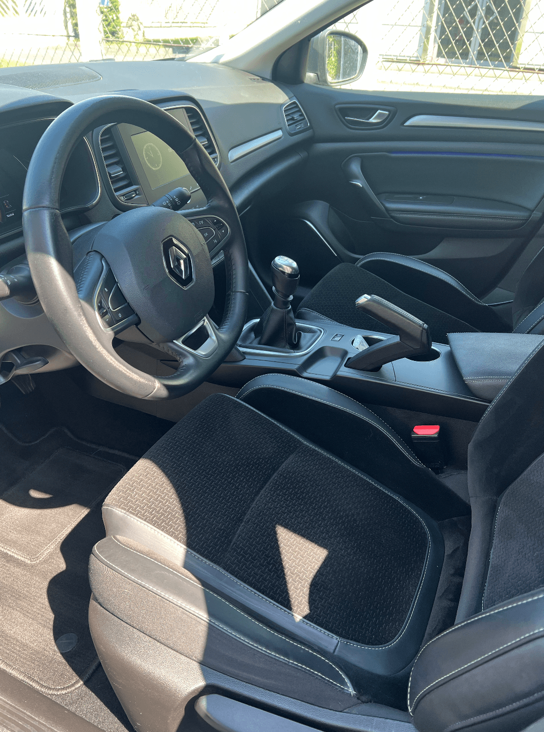 RENAULT  MEGANE 4  miniature 4