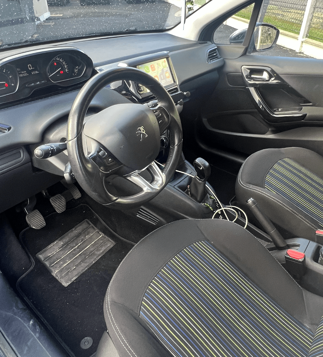 PEUGEOT 208  miniature 5