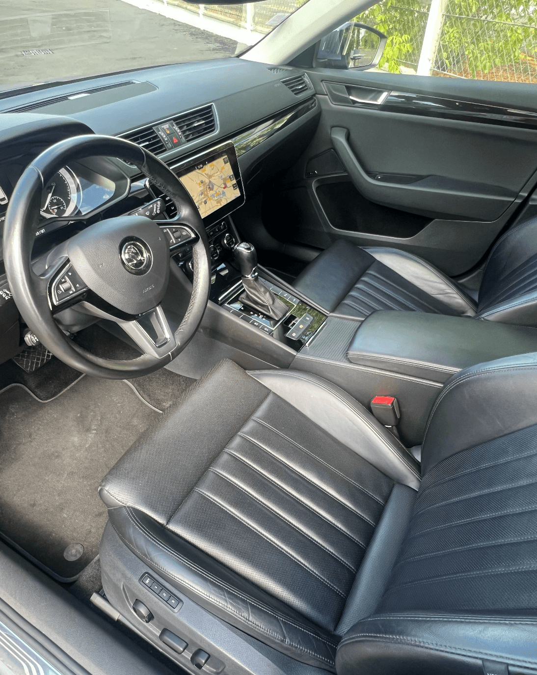 SKODA SUPERB LAURIN ET KLEMENT miniature 2