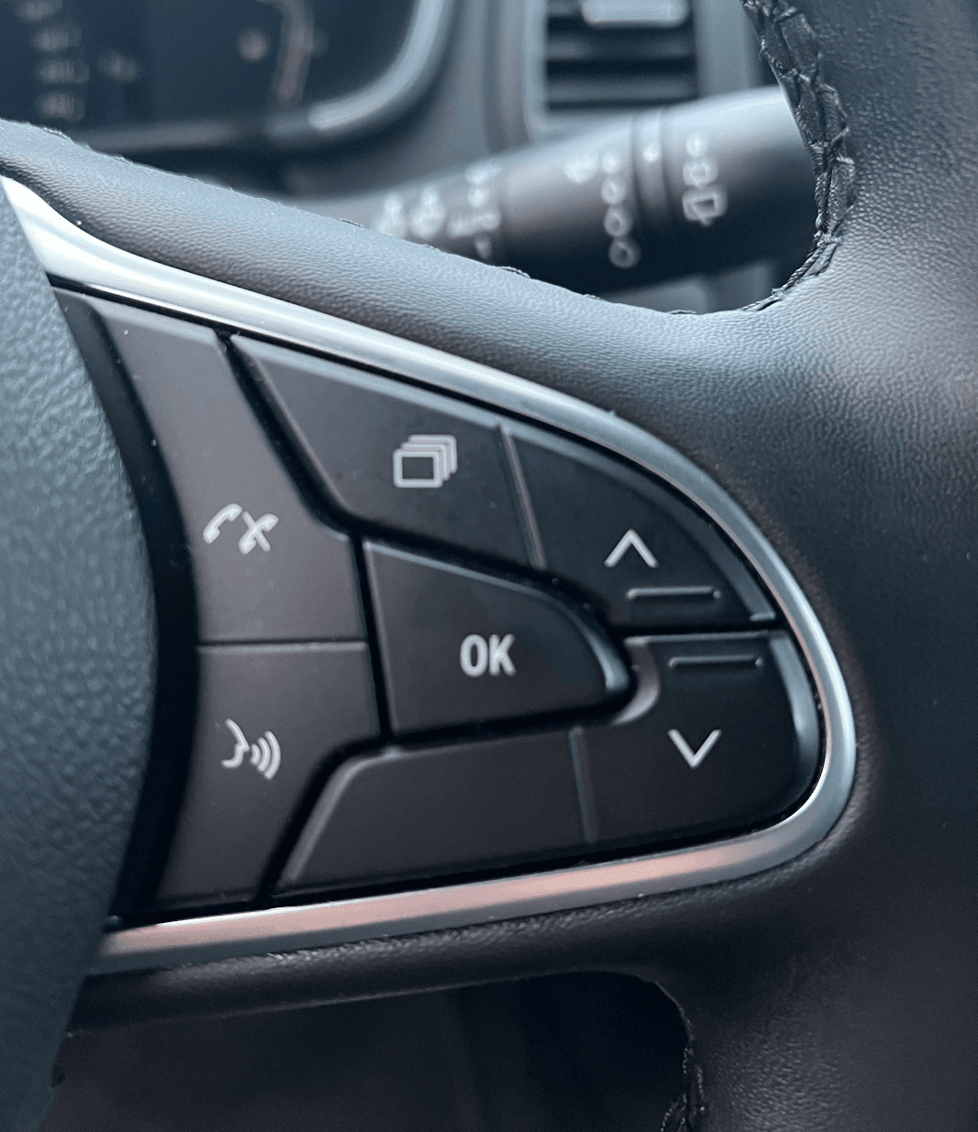 RENAULT MEGANE 4 miniature 8