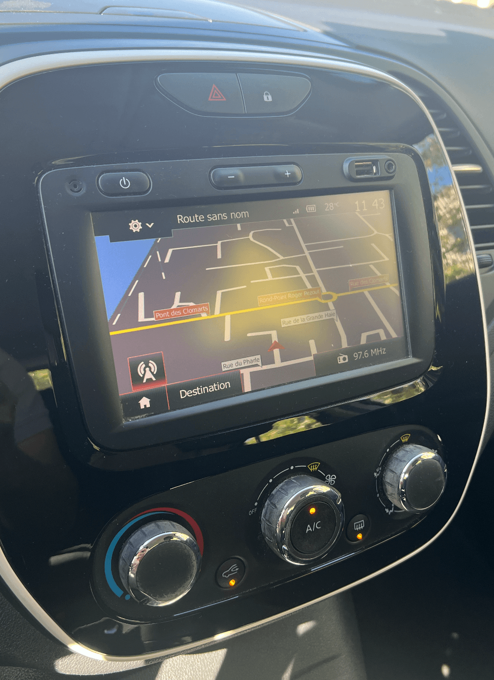 RENAULT CAPTUR miniature 8