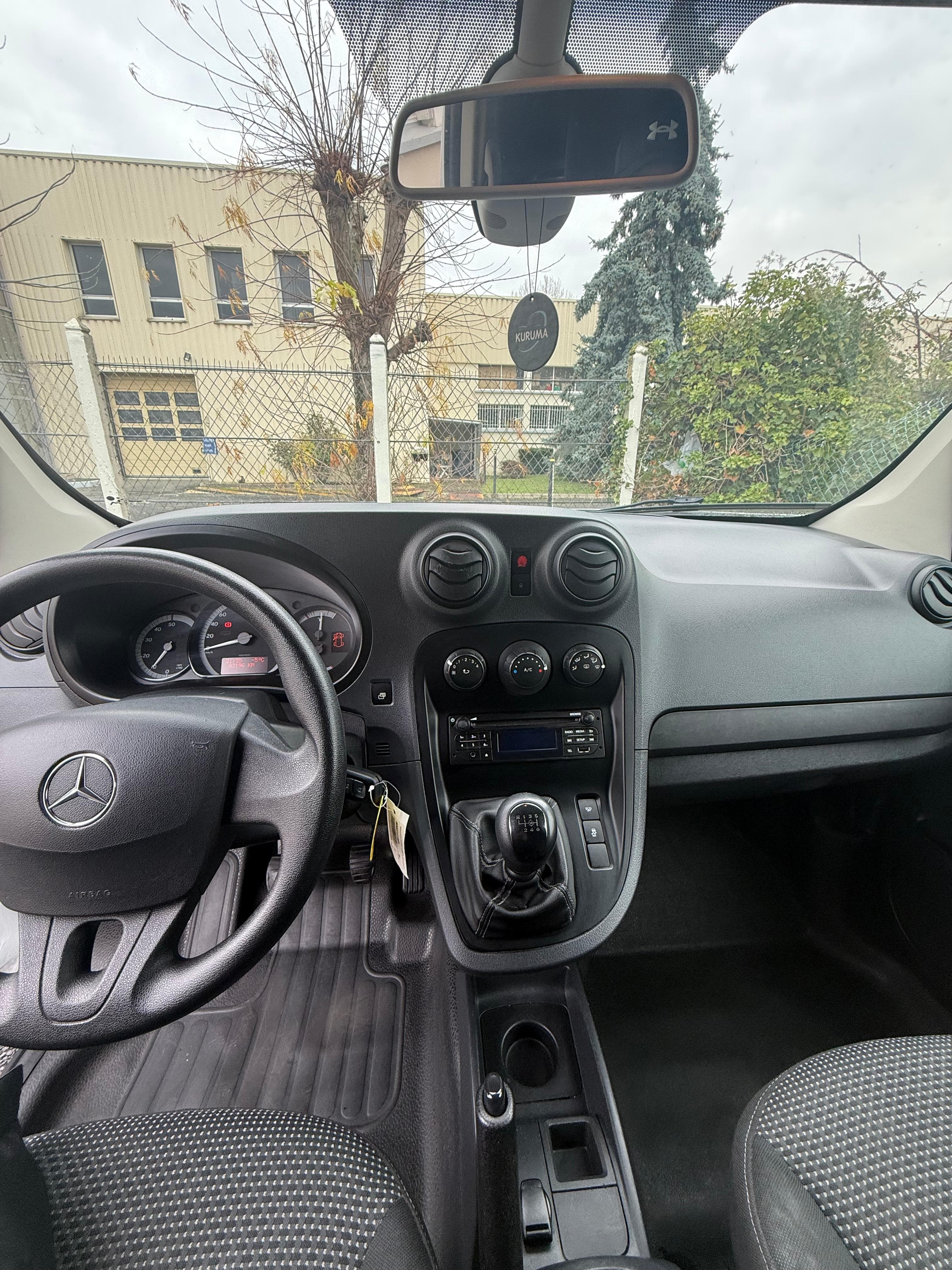 MERCEDES-BENZ CITAN 109 CDI 95 CH miniature 4